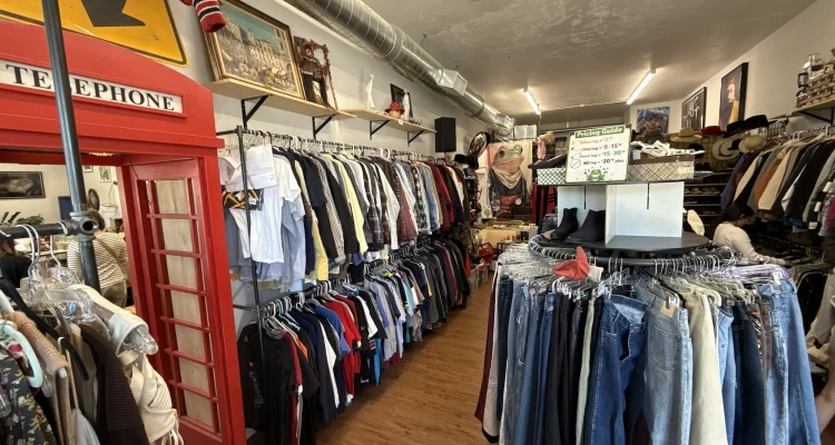 Top Reasons to Start a Thrift Store Franchise in 2026